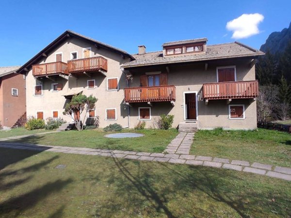 casa indipendente in vendita a Santo Stefano d'Aveto in zona Rocca d'Aveto