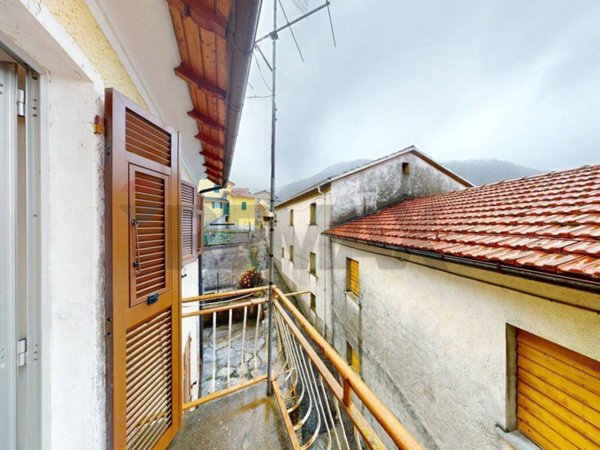 casa indipendente in vendita a Santo Stefano d'Aveto