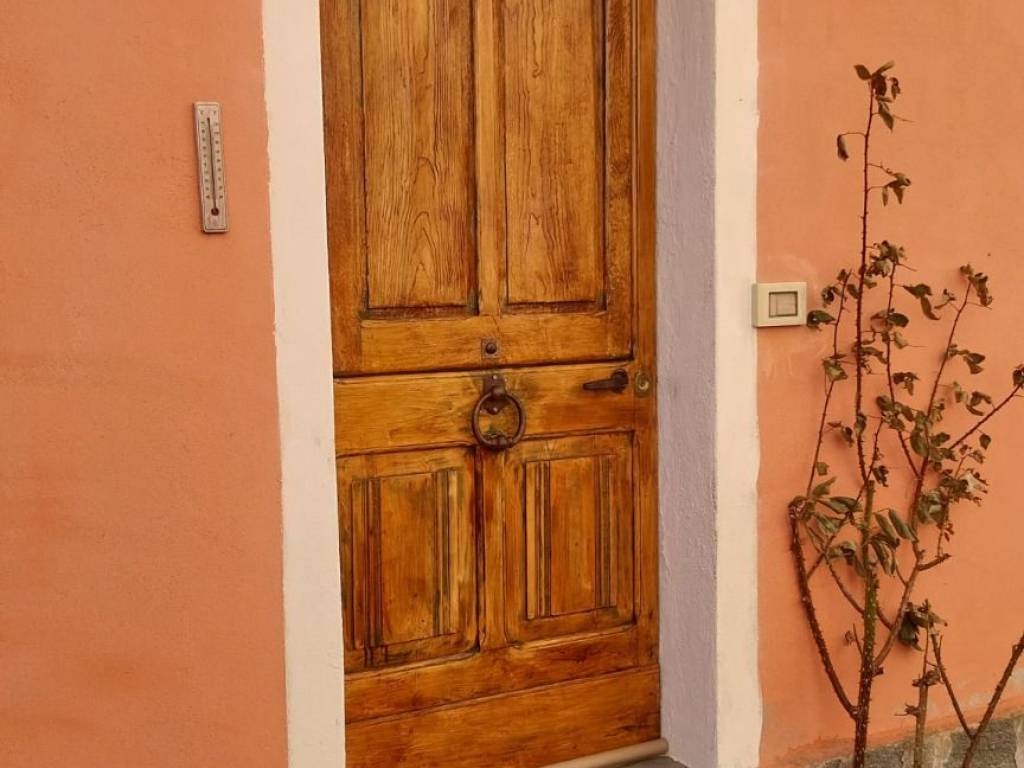 casa indipendente in vendita a Santo Stefano d'Aveto