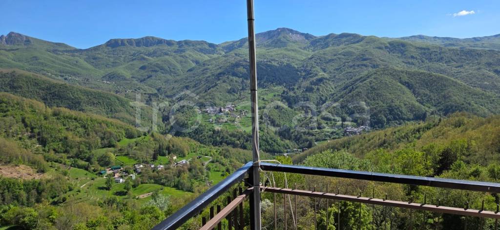 bifamiliare in vendita a Santo Stefano d'Aveto