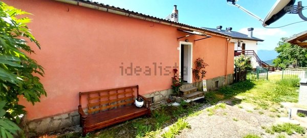 casa indipendente in vendita a Santo Stefano d'Aveto in zona Alpicella d'Aveto