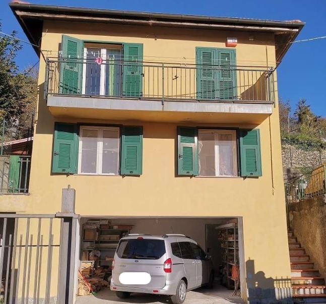 casa indipendente in vendita a Savignone