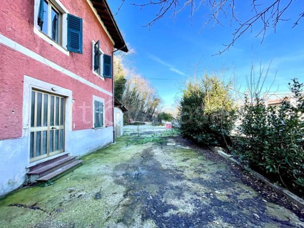 casa indipendente in vendita a Savignone in zona Isorelle
