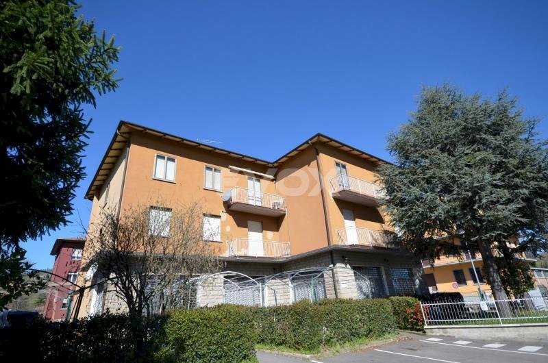 appartamento in vendita a Savignone