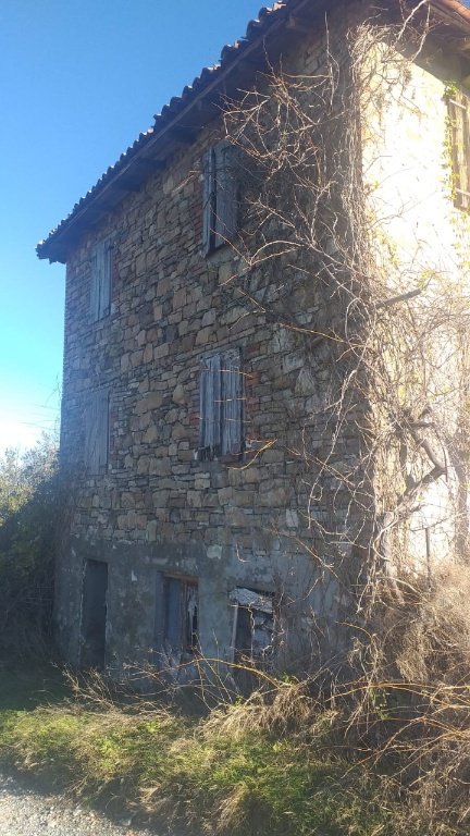 appartamento in vendita a Savignone