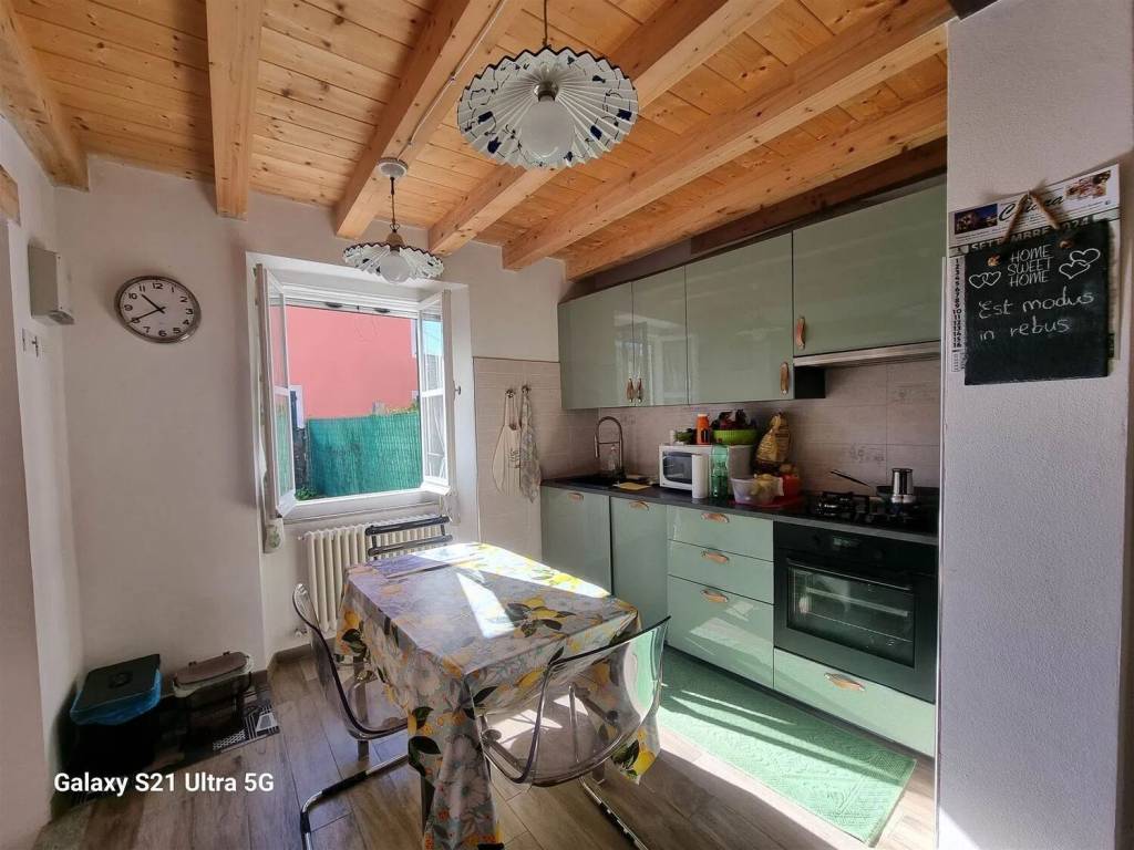 casa indipendente in vendita a Savignone in zona San Bartolomeo