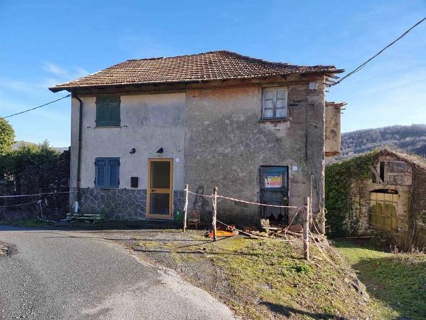 casa indipendente in vendita a Savignone