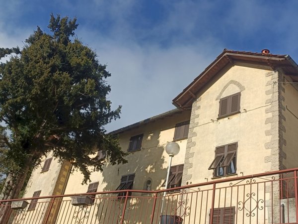 appartamento in vendita a Savignone