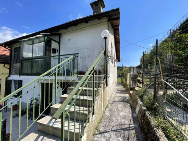 appartamento in vendita a Savignone