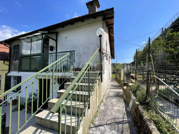 appartamento in vendita a Savignone