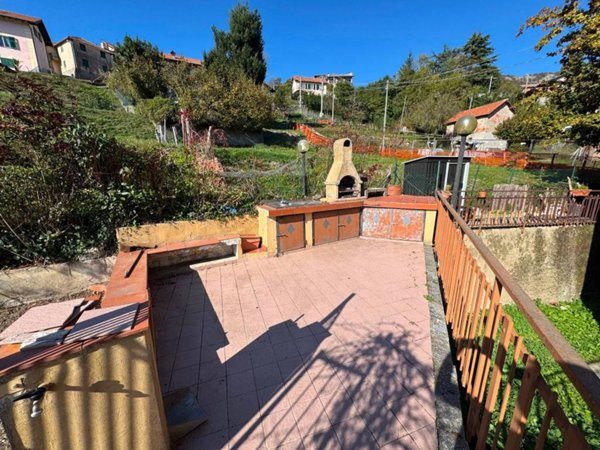 appartamento in vendita a Savignone