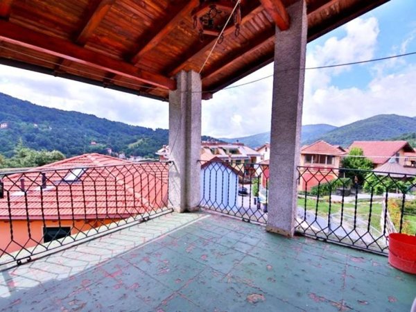 appartamento in vendita a Savignone