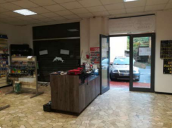 negozio in vendita a Savignone in zona Isorelle