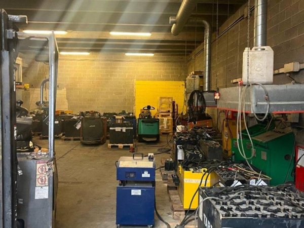 locale commerciale in vendita a Savignone in zona Isorelle