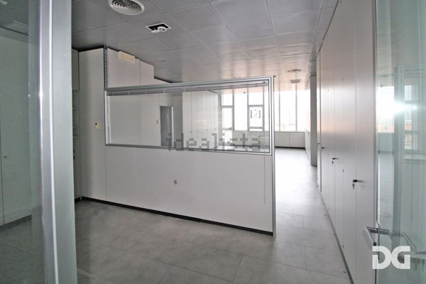 locale commerciale in vendita a Savignone in zona Isorelle