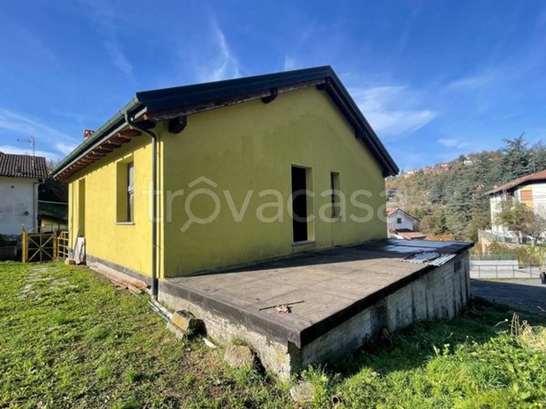casa indipendente in vendita a Savignone