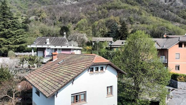 appartamento in vendita a Savignone