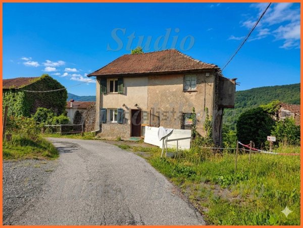 casale in vendita a Savignone