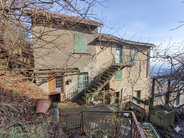 casa indipendente in vendita a Savignone in zona San Bartolomeo