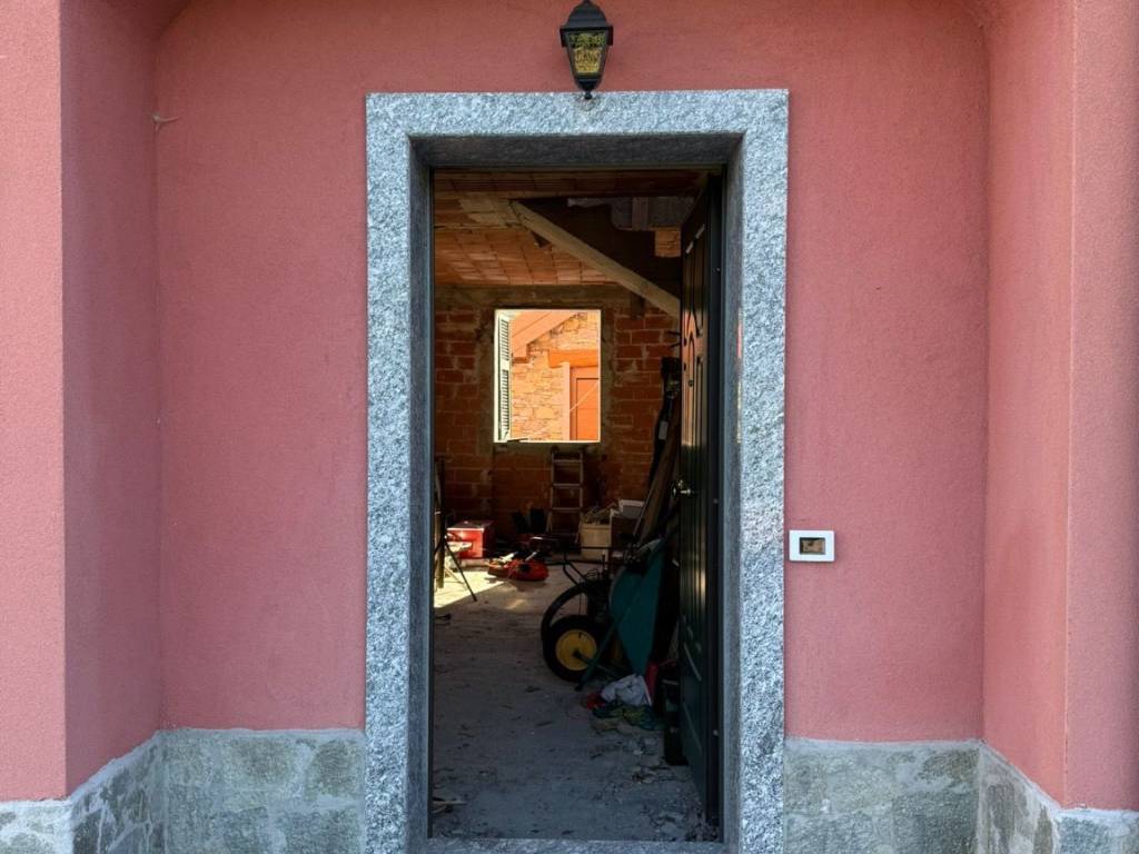 casa indipendente in vendita a Savignone in zona San Bartolomeo