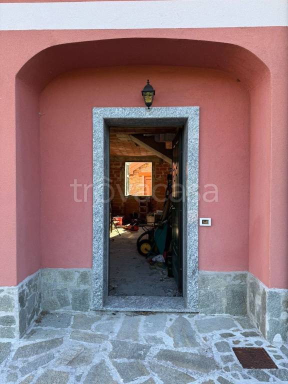 casa indipendente in vendita a Savignone