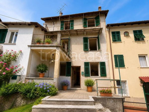 casa indipendente in vendita a Savignone in zona San Bartolomeo