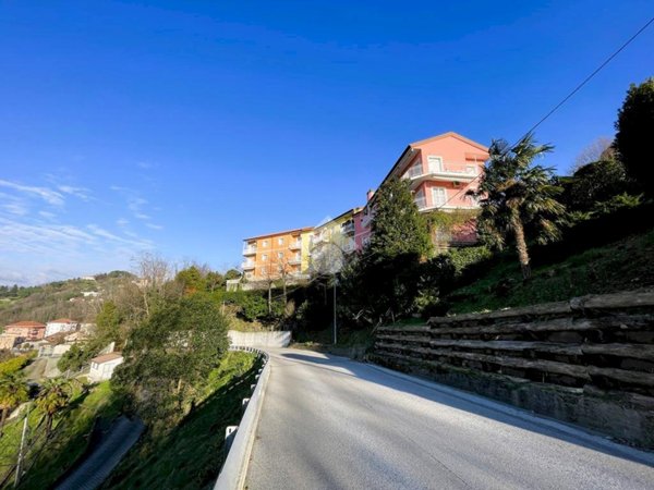appartamento in vendita a Serra Riccò in zona San Cipriano