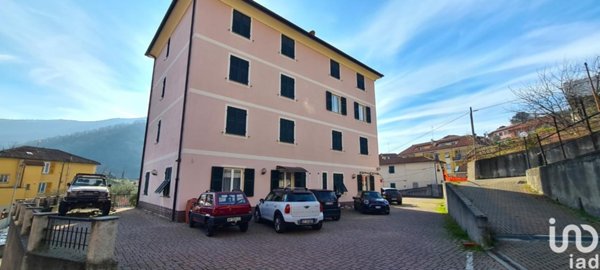 appartamento in vendita a Serra Riccò in zona Serra