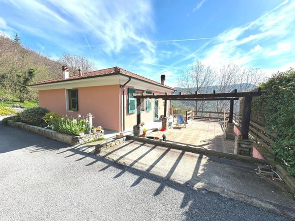 casa indipendente in vendita a Serra Riccò