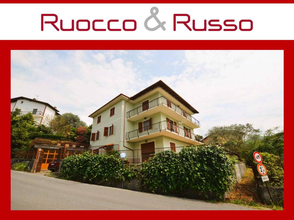 casa indipendente in vendita a Serra Riccò in zona Pedemonte