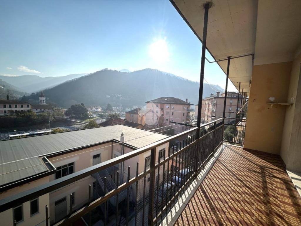 appartamento in vendita a Serra Riccò in zona Pedemonte