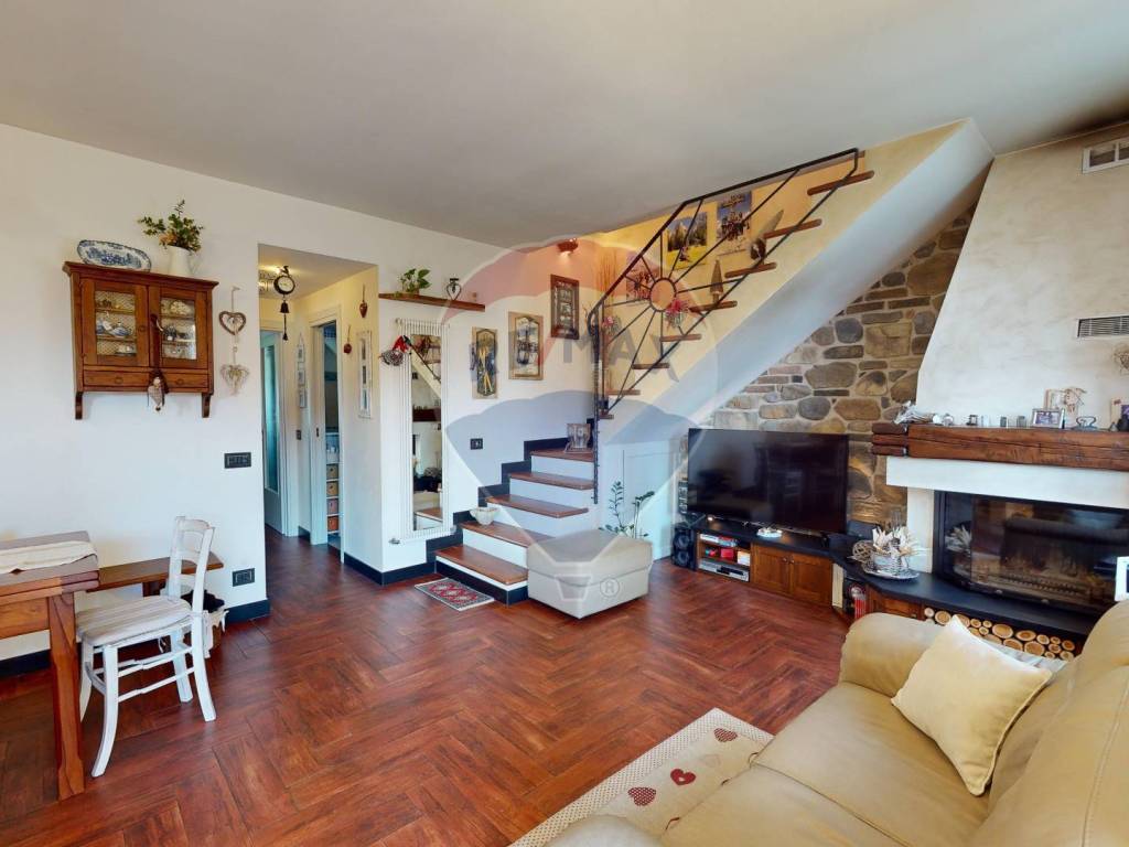 casa indipendente in vendita a Serra Riccò in zona Pedemonte