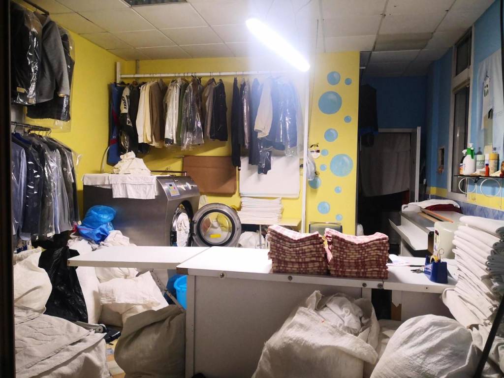 negozio in vendita a Serra Riccò in zona Pedemonte