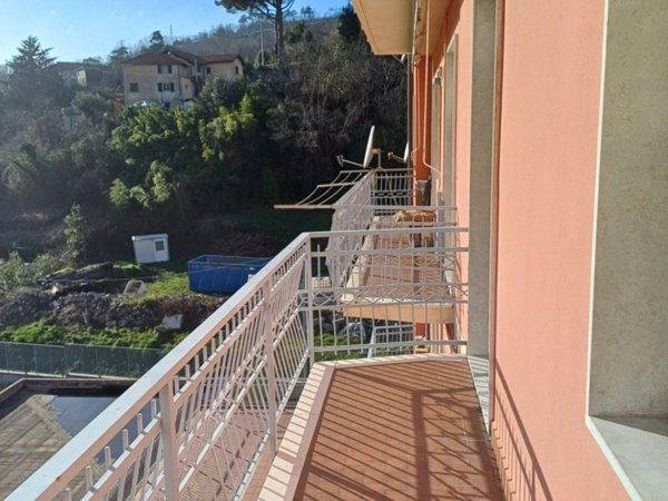 appartamento in vendita a Serra Riccò in zona Pedemonte