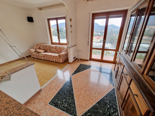 appartamento in vendita a Serra Riccò in zona Serra