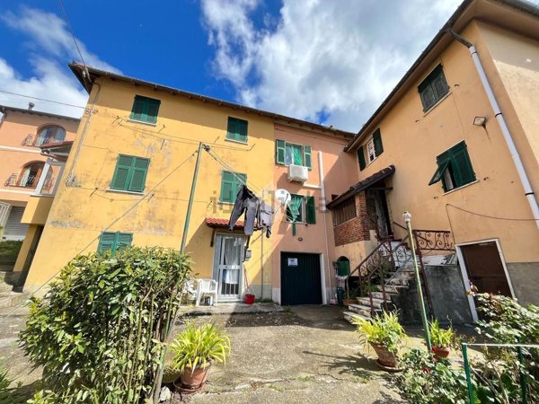 appartamento in vendita a Serra Riccò in zona Serra
