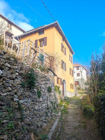 appartamento in vendita a Serra Riccò in zona Serra