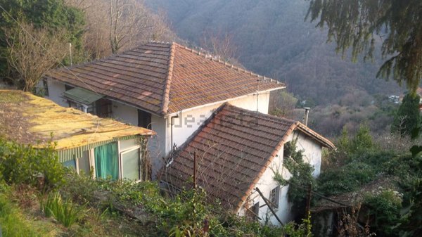 casa indipendente in vendita a Serra Riccò in zona Serra