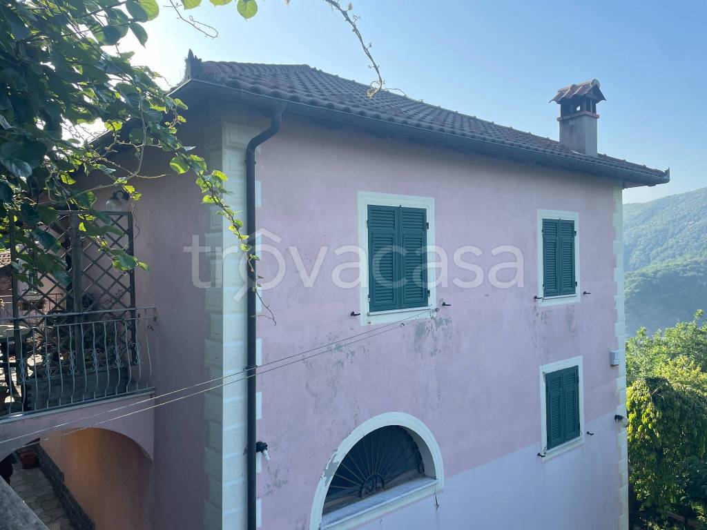 appartamento in vendita a Serra Riccò in zona Pedemonte