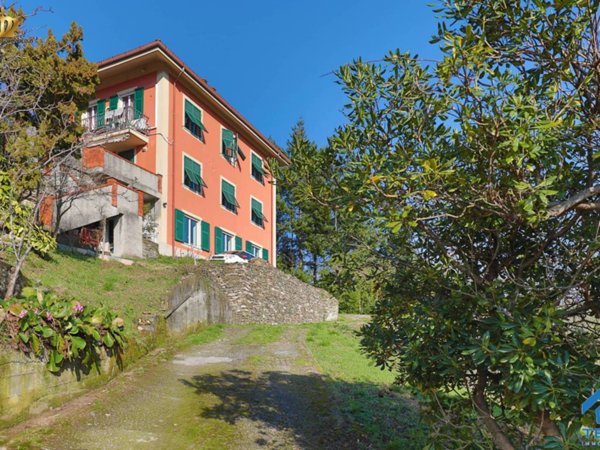 casa indipendente in vendita a Serra Riccò in zona Pedemonte