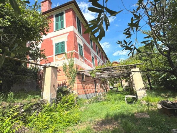 casa indipendente in vendita a Serra Riccò in zona Pedemonte
