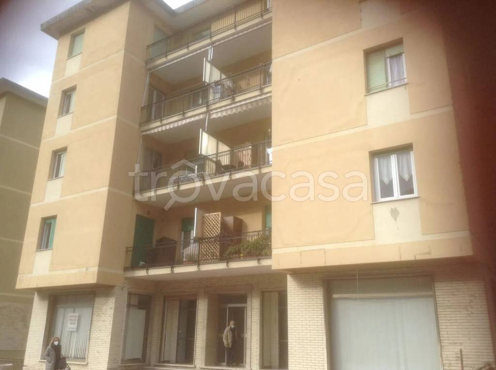 negozio in vendita a Serra Riccò in zona Pedemonte