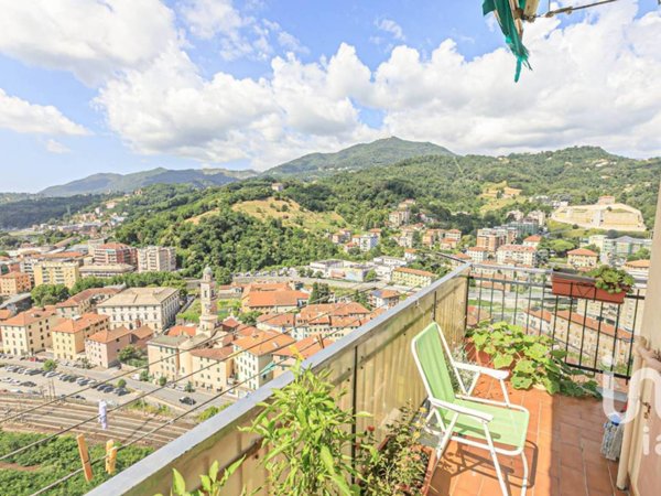 appartamento in vendita a Serra Riccò in zona Pedemonte