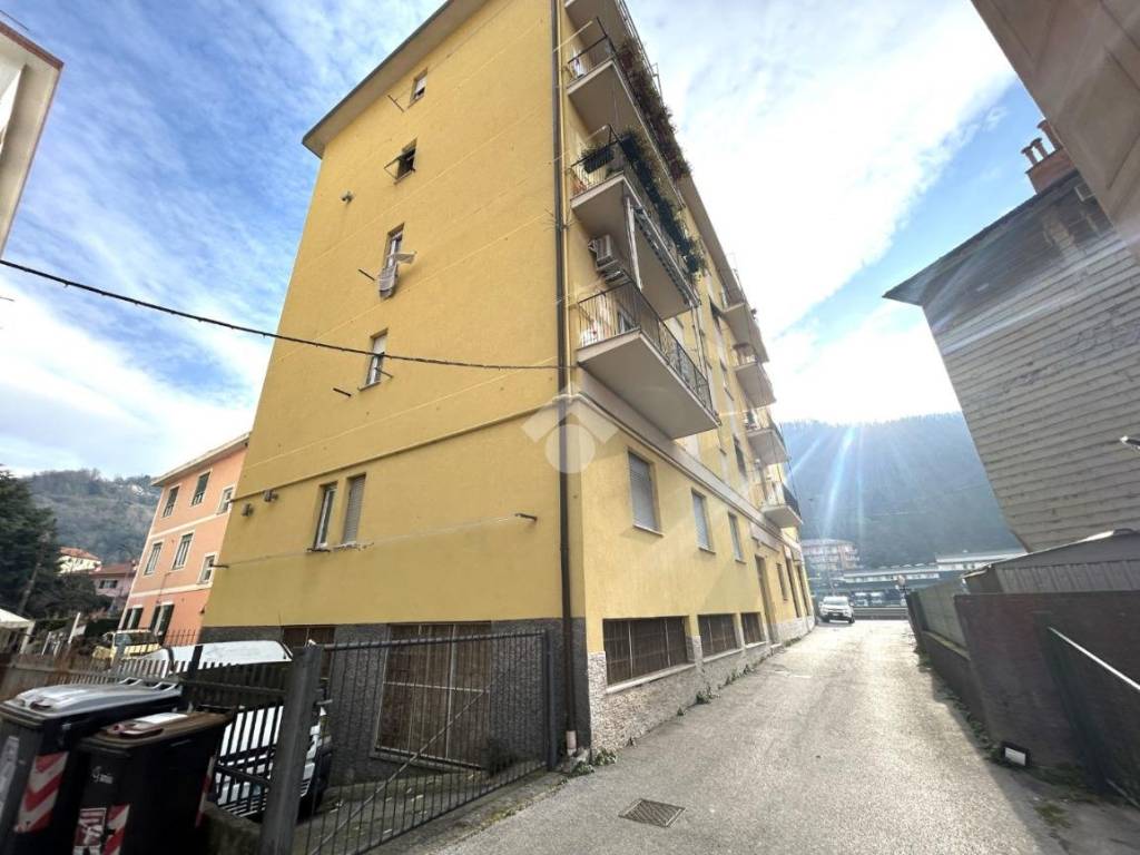 appartamento in vendita a Serra Riccò in zona Pedemonte