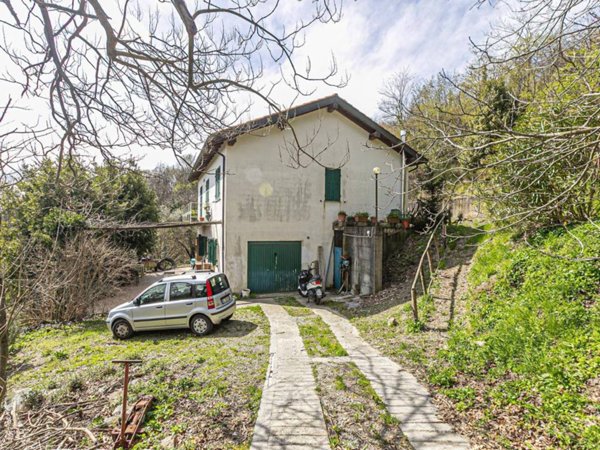 casa indipendente in vendita a Serra Riccò in zona Pedemonte
