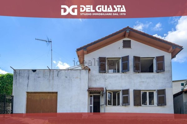 casa indipendente in vendita a Serra Riccò in zona Serra