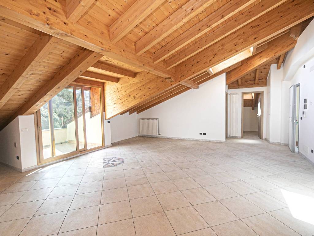 appartamento in vendita a Serra Riccò in zona Pedemonte