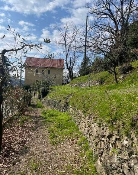 appartamento in vendita a Serra Riccò in zona Pedemonte