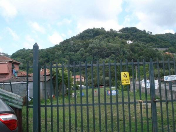 terreno edificabile in vendita a Serra Riccò in zona Pedemonte