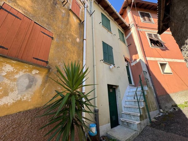 casa indipendente in vendita a Serra Riccò